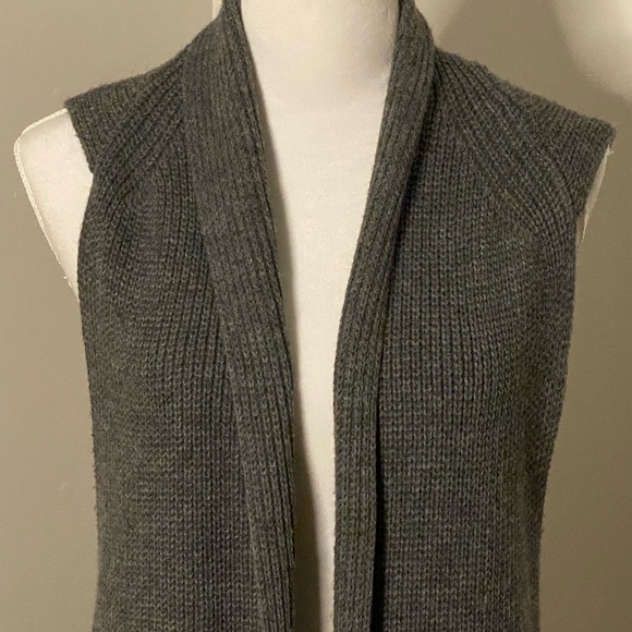 Dip Size Large Long Sweater Vest - Picture 3 of 4